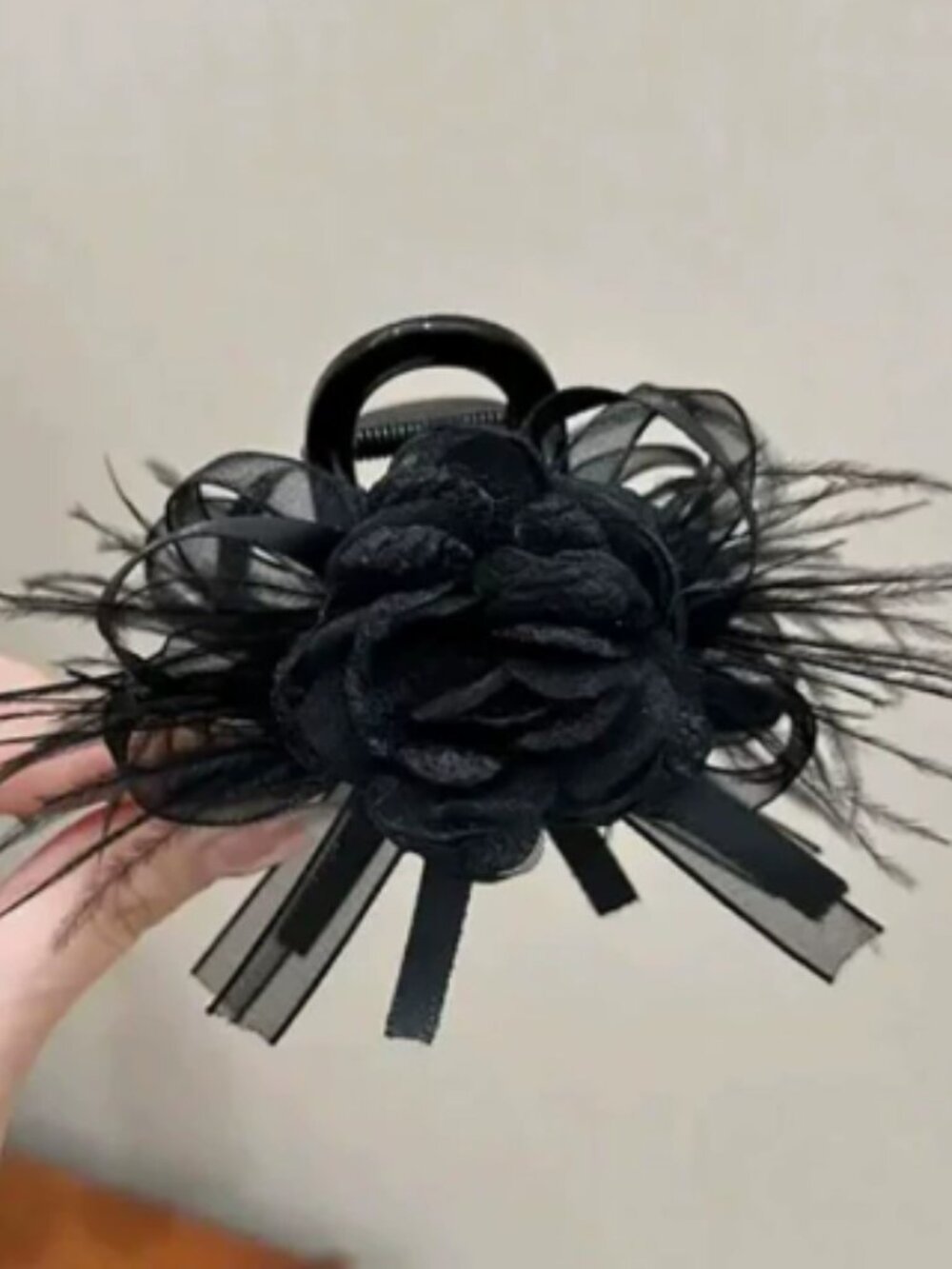 Women's hair clip